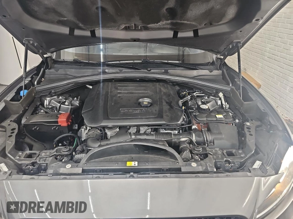 2018 Jaguar F-Pace 20d Premium with VIN SADCJ2FN4JA243867, listed as a Copart auction lot 46492475 with 84,774 mi miles and Clean Title. Bid and sale history available at DreamBid. Image 7.