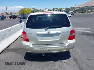 2003 Toyota Highlander z VIN JTEGD21A030060835, wystawiony jako IAAI lot #42203235 z przebiegiem 129 627 mil mil oraz . Historia ofert i sprzedaży dostępna na DreamBid. Obrazek 12.
