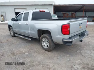 2015 Chevrolet Silverado 1500 LT with VIN 1GCRCREC2FZ170094, listed as a IAAI auction lot 41634824 with 61,686 mi miles. Bid and sale history available at carsss.com. Image 3.