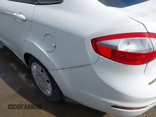 2014 Ford Fiesta S с VIN 3FADP4AJ1EM235870, выставлен на аукционе IAAI как лот 42304334 с пробегом 212 493 миль миль и . История ставок и продаж доступна на DreamBid. Изображение 6.