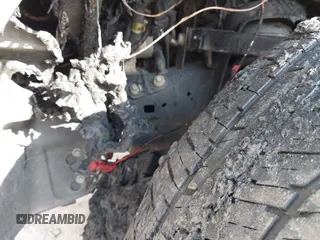2019 Ram 1500 Big Horn z VIN 1C6RREFT6KN522317, wystawiony jako IAAI lot #41483697 z przebiegiem Nie podano mil oraz . Historia ofert i sprzedaży dostępna na DreamBid. Obrazek 12.