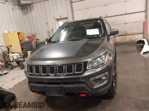 2018 Jeep Compass Trailhawk with VIN 3C4NJDDB4JT210451, listed as a IAAI auction lot 41239258 with 90,552 mi miles and . Bid and sale history available at carsss.com. Image 12.