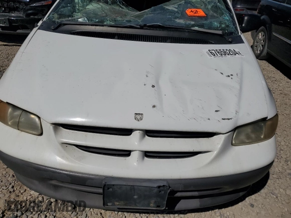 2000 Dodge Caravan SE with VIN 1B4GP44R8YB749846, listed as a Copart auction lot 67656204 with Not Provided miles and Non Repairable. Bid and sale history available at carsss.com. Image 13.