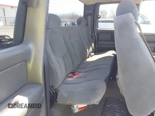 2004 Chevrolet Silverado 1500 Z71 with VIN 2GCEK19T541236477, listed as a IAAI auction lot 42045565 with 125,581 mi miles and . Bid and sale history available at DreamBid. Image 8.