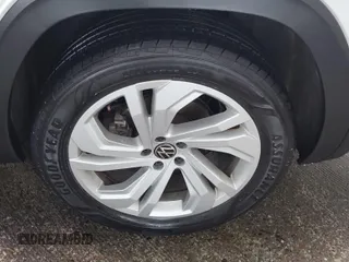 2023 Volkswagen Atlas SE с VIN 1V2HR2CA7PC526108, выставлен на аукционе IAAI как лот 42844449 с пробегом 38 696 миль миль и . История ставок и продаж доступна на DreamBid. Изображение 19.