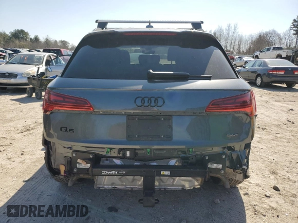 2024 Audi Q5 S line Premium Plus z VIN WA1E2AFY0R2104938, wystawiony jako Copart lot #48248405 z przebiegiem 9 118 mil mil oraz Szkoda całkowita • Salvage title. Historia ofert i sprzedaży dostępna na DreamBid. Obrazek 6.
