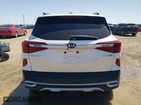 2021 Kia Seltos SX with VIN KNDETCA25M7139553, listed as a Copart auction lot 51842335 with 68,852 mi miles and Clean title. Bid and sale history available at DreamBid. Image 6.