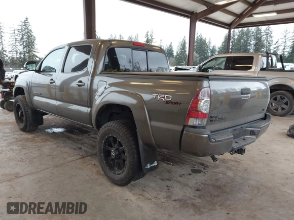 2013 Toyota Tacoma z VIN 3TMLU4EN9DM124980, wystawiony jako IAAI lot #41576747 z przebiegiem 209 883 mil mil oraz . Historia ofert i sprzedaży dostępna na DreamBid. Obrazek 3.
