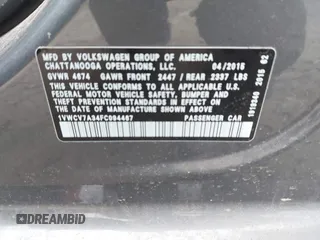 2015 Volkswagen Passat 2.0L TDI SEL Premium with VIN 1VWCV7A34FC094467, listed as a IAAI auction lot 42030825 with 184,517 mi miles. Bid and sale history available at carsss.com. Image 9.