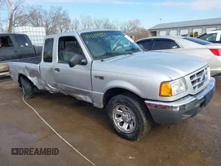 2002 Ford Ranger XL Fleet with VIN 1FTYR44V72PB54821, listed as a IAAI auction lot 41524321 with 92,585 mi miles. Bid and sale history available at carsss.com. Image 1.
