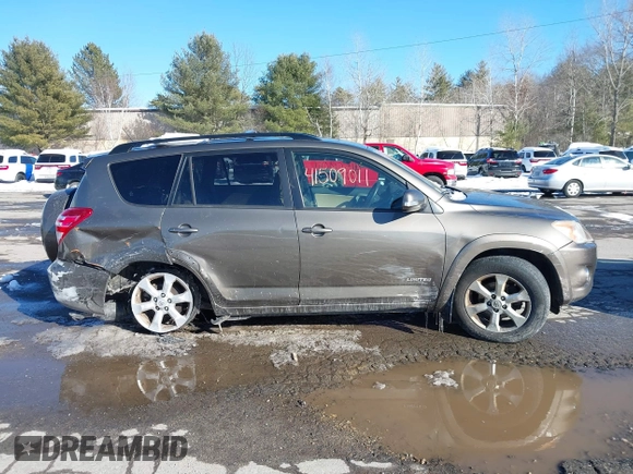 2009 Toyota RAV4 Ltd with VIN JTMBK31V395082689, listed as a IAAI auction lot 41509011 with 178,461 mi miles. Bid and sale history available at carsss.com. Image 13.
