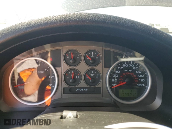 2006 Ford F-150 XLT z VIN 1FTPX14576KB13186, wystawiony jako Copart lot #59322715 z przebiegiem 173 321 mil mil oraz Szkoda całkowita • Salvage title. Historia ofert i sprzedaży dostępna na DreamBid. Obrazek 9.