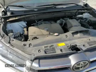 2019 Toyota Highlander Limited with VIN 5TDDZRFH9KS944579, listed as a Copart auction lot 67242085 with 63,668 mi miles and Salvage title. Bid and sale history available at DreamBid. Image 16.