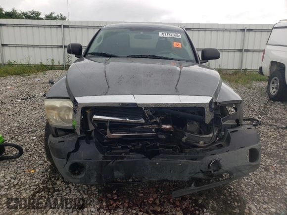 2005 Dodge Dakota SLT with VIN 1D7HE42N65S160583, listed as a Copart auction lot 61182565 with 277,936 mi miles and Salvage title. Bid and sale history available at DreamBid. Image 5.