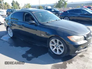 2007 BMW 3 Series 335i with VIN WBAVB73597KY60121, listed as a IAAI auction lot 42283030 with 143,631 mi miles and . Bid and sale history available at DreamBid. Image 1.