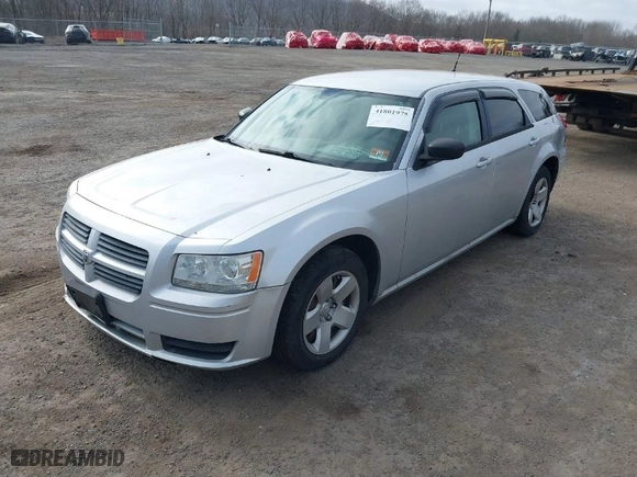2008 Dodge Magnum with VIN 2D4FV47TX8H104329, listed as a IAAI auction lot 41801975 with 94,679 mi miles. Bid and sale history available at carsss.com. Image 2.