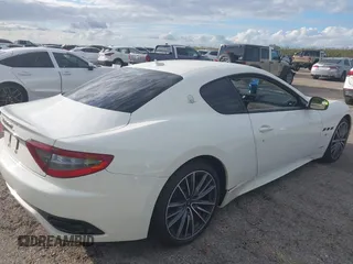 2017 Maserati GranTurismo Sport with VIN ZAM45VLA0H0218497, listed as a IAAI auction lot 40486377 with 1 mi miles. Bid and sale history available at carsss.com. Image 4.