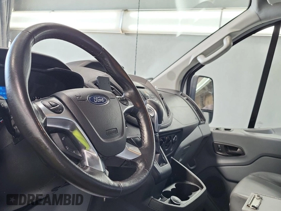 2017 Ford Transit z VIN 1FTYR1YM1HKB36417, wystawiony jako IAAI lot #42617602 z przebiegiem 96 942 mil mil oraz . Historia ofert i sprzedaży dostępna na DreamBid. Obrazek 22.