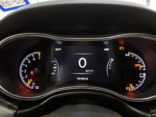 2018 Jeep Grand Cherokee Limited z VIN 1C4RJEBG3JC340061, wystawiony jako Copart lot #56654975 z przebiegiem 151 443 mil mil oraz Czysty tytuł • Clean title. Historia ofert i sprzedaży dostępna na DreamBid. Obrazek 9.