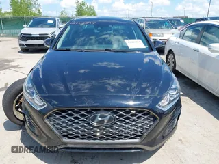 2019 Hyundai Sonata Sport z VIN 5NPE34AF1KH797081, wystawiony jako IAAI lot #42260397 z przebiegiem 72 348 mil mil oraz . Historia ofert i sprzedaży dostępna na DreamBid. Obrazek 12.
