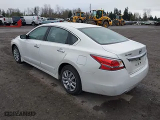 2015 Nissan Altima 2.5 with VIN 1N4AL3AP0FN372447, listed as a IAAI auction lot 41896043 with 111,994 mi miles. Bid and sale history available at carsss.com. Image 3.