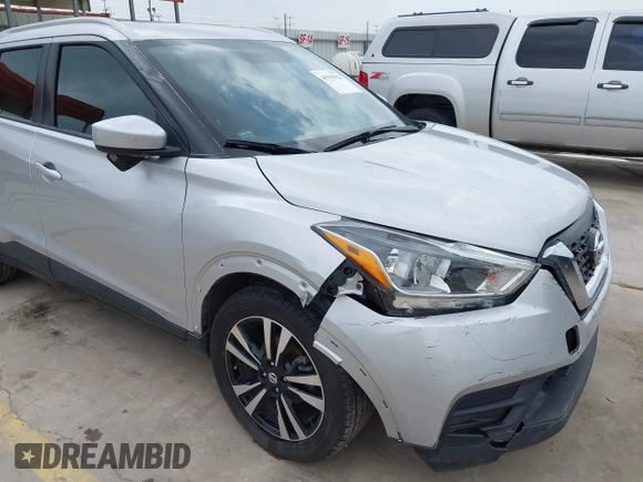 2019 Nissan Kicks S with VIN 3N1CP5CU9KL524812, listed as a IAAI auction lot 41910323 with 88,656 mi miles and . Bid and sale history available at carsss.com. Image 6.
