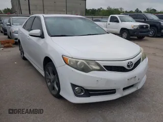 2014 Toyota Camry L with VIN 4T1BF1FK1EU851712, listed as a IAAI auction lot 41940311 with 158,097 mi miles. Bid and sale history available at carsss.com. Image 1.