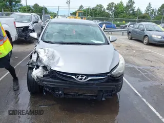 2012 Hyundai Elantra GLS с VIN KMHDH4AE7CU364937, выставлен на аукционе IAAI как лот 42312743 с пробегом 170 695 миль миль и . История ставок и продаж доступна на DreamBid. Изображение 13.