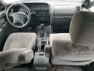2001 Isuzu Trooper S z VIN JACDS58X317J10350, wystawiony jako Copart lot #86424714 z przebiegiem 186 279 mil mil oraz Czysty tytuł • Clean title. Historia ofert i sprzedaży dostępna na DreamBid. Obrazek 8.