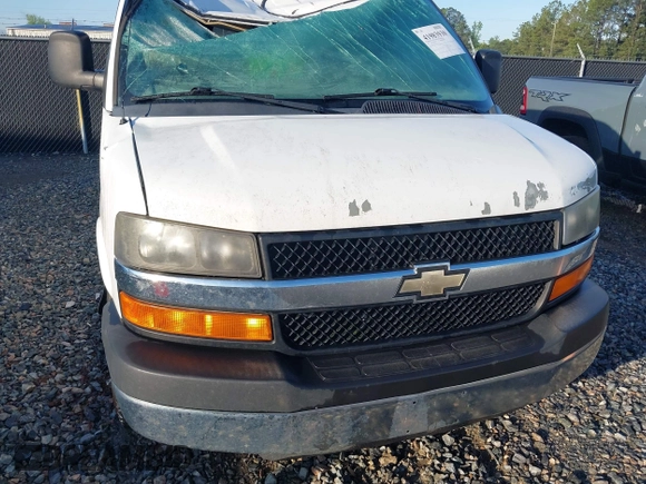 2012 Chevrolet Express Passenger 1LT with VIN 1GAZGYFG7C1172247, listed as a IAAI auction lot 41983930 with 187,895 mi miles and . Bid and sale history available at DreamBid. Image 12.