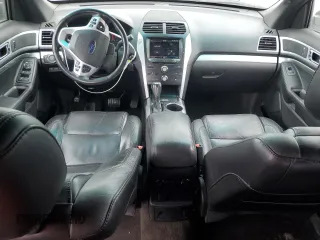 2014 Ford Explorer XLT z VIN 1FM5K7D85EGA32932, wystawiony jako Copart lot #52799695 z przebiegiem 135 670 mil mil oraz Szkoda całkowita • Salvage title. Historia ofert i sprzedaży dostępna na DreamBid. Obrazek 8.