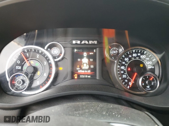 2019 Ram 2500 Lone Star with VIN 3C6UR5ML0KG647822, listed as a Copart auction lot 82330024 with 173,119 mi miles and Salvage title. Bid and sale history available at DreamBid. Image 9.