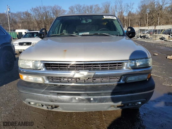 2004 Chevrolet Suburban LT with VIN 1GNFK16Z94J100654, listed as a Copart auction lot 86851664 with 248,668 mi miles and Salvage Title. Bid and sale history available at carsss.com. Image 5.