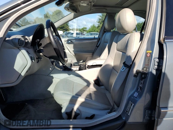 2005 Mercedes-Benz C 230 Kompressor with VIN WDBRF40J75F606095, listed as a Copart auction lot 76104344 with 234,993 mi miles and Salvage title. Bid and sale history available at DreamBid. Image 7.