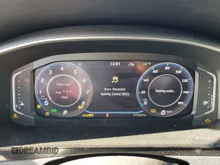 2021 Volkswagen Arteon SEL R-Line z VIN WVWSR7AN1ME012541, wystawiony jako Copart lot #82738604 z przebiegiem 67 449 mil mil oraz Szkoda całkowita • Salvage title. Historia ofert i sprzedaży dostępna na DreamBid. Obrazek 9.