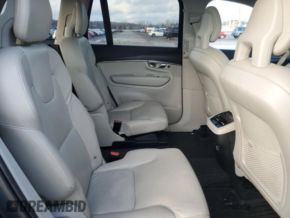2020 Volvo XC90 Momentum with VIN YV4A221K7L1575489, listed as a Copart auction lot 86401124 with 100,826 mi miles and Salvage title. Bid and sale history available at DreamBid. Image 11.