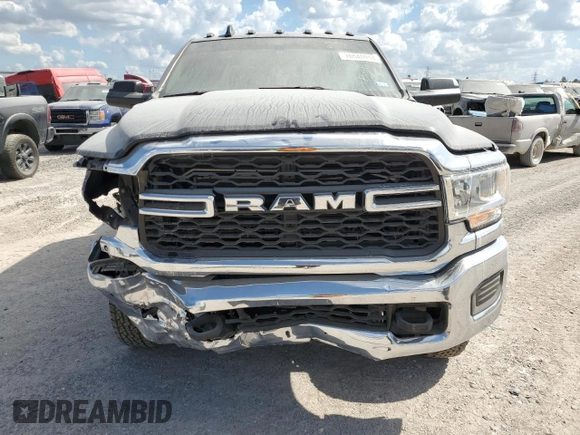 2020 Ram 3500 Tradesman with VIN 3C63RRGL8LG121583, listed as a Copart auction lot 76540914 with 82,935 mi miles and Salvage Title. Bid and sale history available at carsss.com. Image 5.