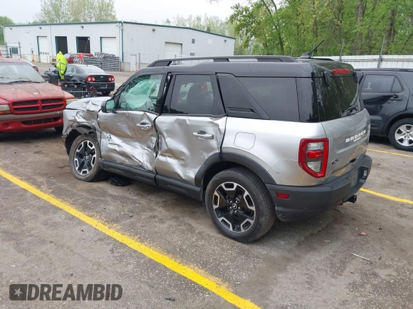 2021 Ford Bronco Sport Outer Banks z VIN 3FMCR9C62MRA37544, wystawiony jako IAAI lot #42259814 z przebiegiem 59 746 mil mil oraz . Historia ofert i sprzedaży dostępna na DreamBid. Obrazek 3.