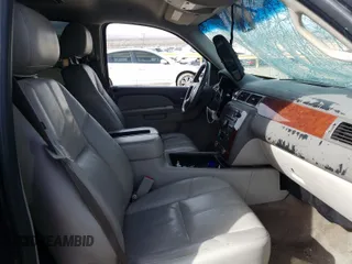 2012 Chevrolet Suburban LT with VIN 1GNSCJE05CR146514, listed as a Copart auction lot 28413650 with 230,681 mi miles and Salvage Title. Bid and sale history available at carsss.com. Image 5.