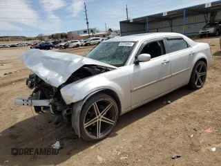 2006 Chrysler 300 z VIN 2C3KA53G36H158241, wystawiony jako Copart lot #50258065 z przebiegiem Nie podano mil oraz Szkoda całkowita • Salvage title. Historia ofert i sprzedaży dostępna na DreamBid. Obrazek 1.