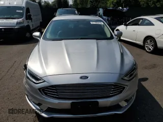 2017 Ford Fusion SE with VIN 3FA6P0HD4HR187841, listed as a Copart auction lot 61766415 with 74,303 mi miles and Salvage title. Bid and sale history available at DreamBid. Image 5.