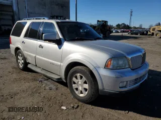 2006 Lincoln Navigator Luxury with VIN 5LMFU28516LJ16740, listed as a Copart auction lot 80648143 with 215,064 mi miles and Salvage Title. Bid and sale history available at carsss.com. Image 4.