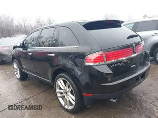 2010 Lincoln MKX with VIN 2LMDJ8JC2ABJ09727, listed as a IAAI auction lot 41441496 with 111,720 mi miles. Bid and sale history available at carsss.com. Image 3.