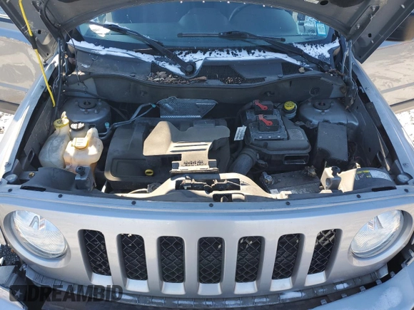 2014 Jeep Patriot Latitude with VIN 1C4NJRFB0ED816593, listed as a Copart auction lot 46106305 with 71,589 mi miles and Non Repairable. Bid and sale history available at carsss.com. Image 12.