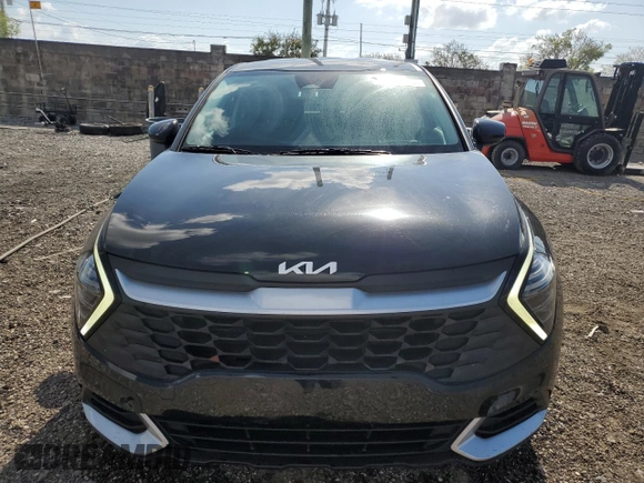 2024 Kia Sportage LX with VIN KNDPU3DF2R7257765, listed as a Copart auction lot 53635485 with 27,112 mi miles and Non Repairable. Bid and sale history available at DreamBid. Image 5.