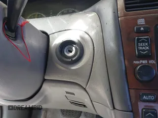 2000 Toyota Avalon XL z VIN 4T1BF28B1YU018225, wystawiony jako IAAI lot #42125483 z przebiegiem 340 207 mil mil oraz . Historia ofert i sprzedaży dostępna na DreamBid. Obrazek 11.