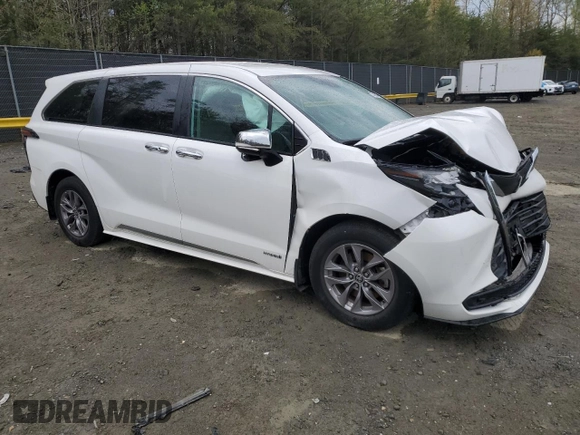 2021 Toyota Sienna LE with VIN 5TDKSKFC1MS013343, listed as a Copart auction lot 53263885 with 41,805 mi miles and Salvage title. Bid and sale history available at DreamBid. Image 4.