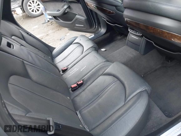 2015 Audi A8 L 4.0T with VIN WAU32AFD4FN041084, listed as a IAAI auction lot 41450453 with 86,199 mi miles. Bid and sale history available at carsss.com. Image 8.
