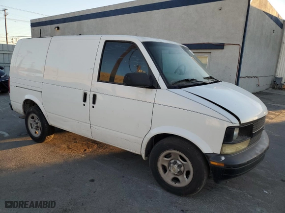 2003 Chevrolet Astro Cargo Van with VIN 1GCDM19X53B126066, listed as a Copart auction lot 79508884 with 153,780 mi miles and Salvage Title. Bid and sale history available at carsss.com. Image 4.