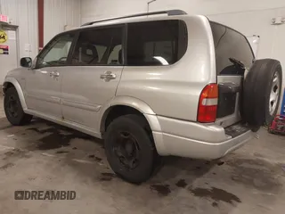 2002 Suzuki XL-7 Standard with VIN JS3TX92V024110369, listed as a IAAI auction lot 41815661 with 120,210 mi miles. Bid and sale history available at carsss.com. Image 3.